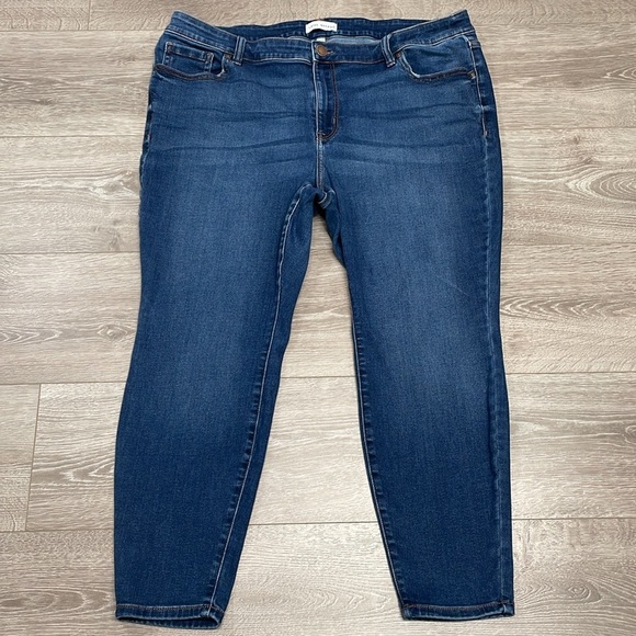 Lane Bryant Flex Magic Waistband Signature Fit Mid Rise Skinny Denim Jeans 22S - Picture 7 of 16